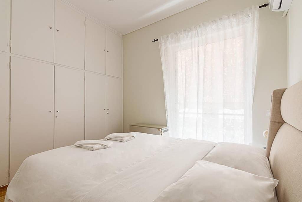 Cozy Flat With 1 Bedroom Next To Metro Station Athens Exterior photo