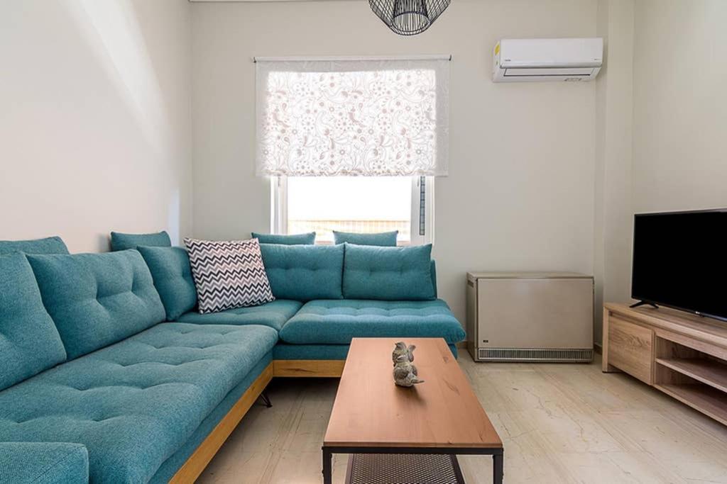 Cozy Flat With 1 Bedroom Next To Metro Station Athens Exterior photo