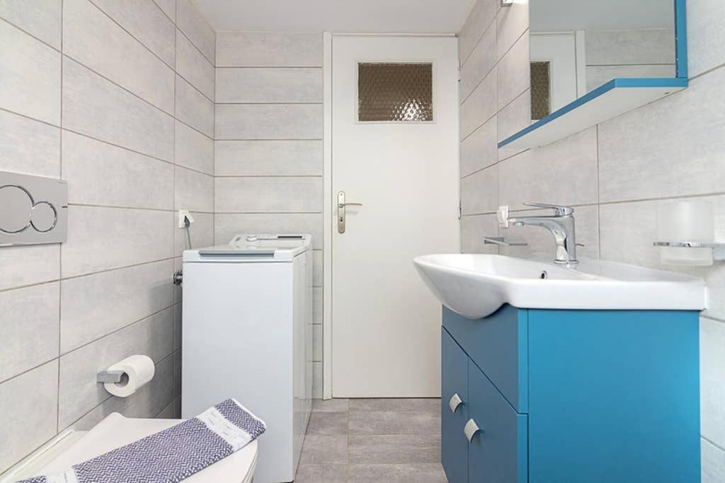 Cozy Flat With 1 Bedroom Next To Metro Station Athens Exterior photo